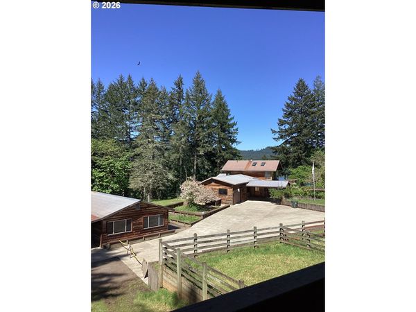 4890 HENDERER RD, Elkton, OR 97436