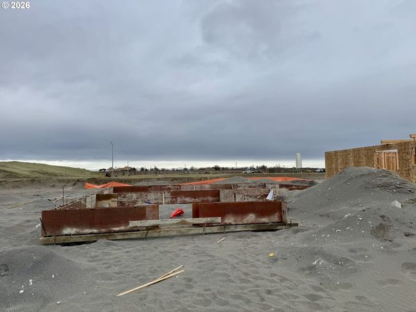 873 E Kinsley AVE, Hermiston, OR 97838