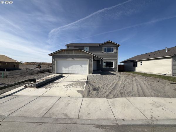 873 E Kinsley AVE, Hermiston, OR 97838