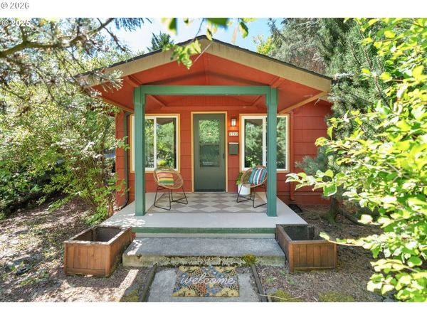 2702 N WINCHELL ST, Portland, OR 97217