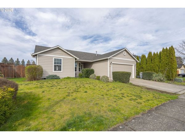 1667 WENDY NE ST, Salem, OR 97305