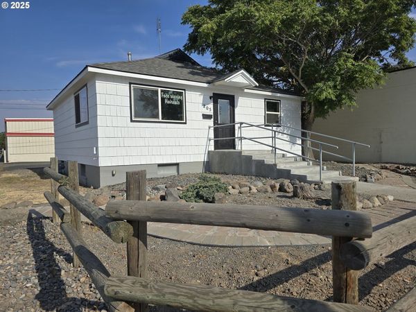 205 SW 3RD ST, Hermiston, OR 97838