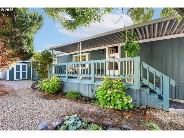 1475 GREEN ACRES RD, Unit 121, Eugene, OR 97408