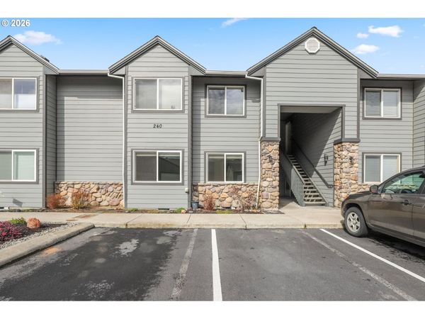 240 LONE PINE LN, Unit 5, The Dalles, OR 97058