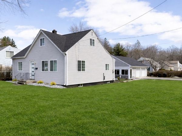 2085 Memorial Drv, South Hadley, MA 01075