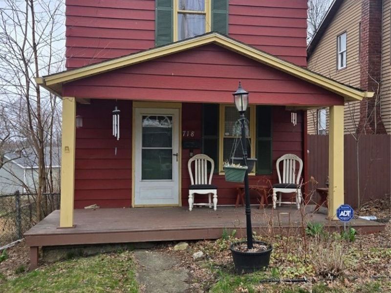 718 Eastland Avenue, Akron, OH 44305 Photo 2