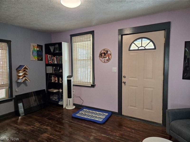 718 Eastland Avenue, Akron, OH 44305 Photo 4