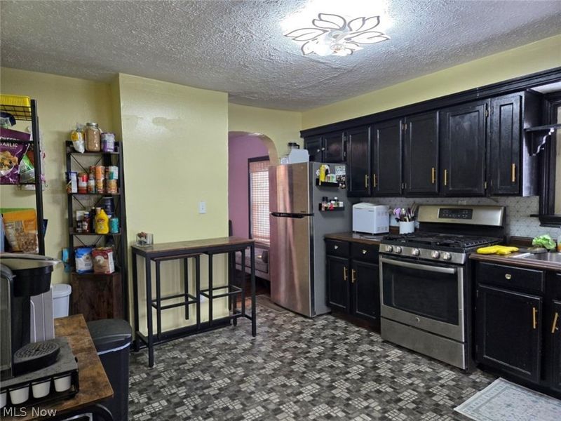 718 Eastland Avenue, Akron, OH 44305 Photo 5