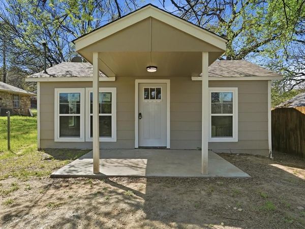 613 Bryan Street, Weatherford, TX 76086