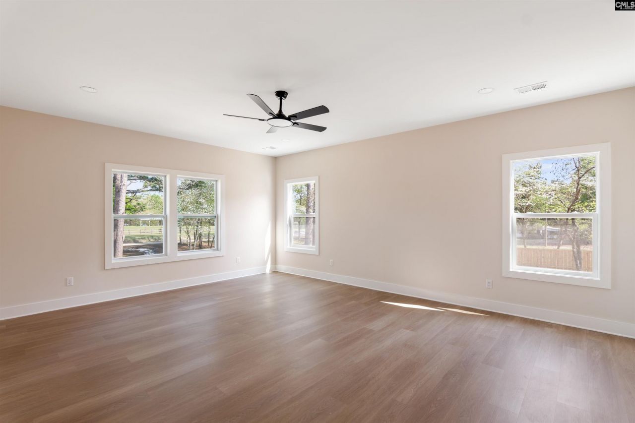 863 Park Road Photo 23