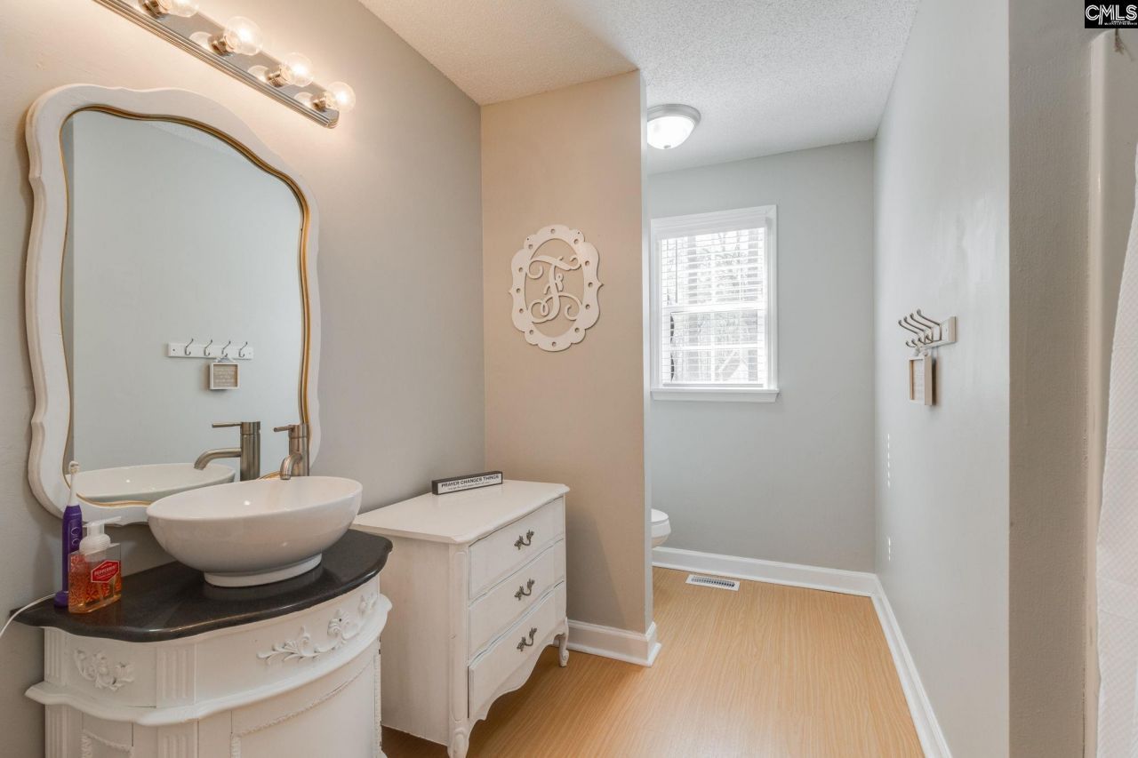 1337 Sunnyhill Drive Photo 18