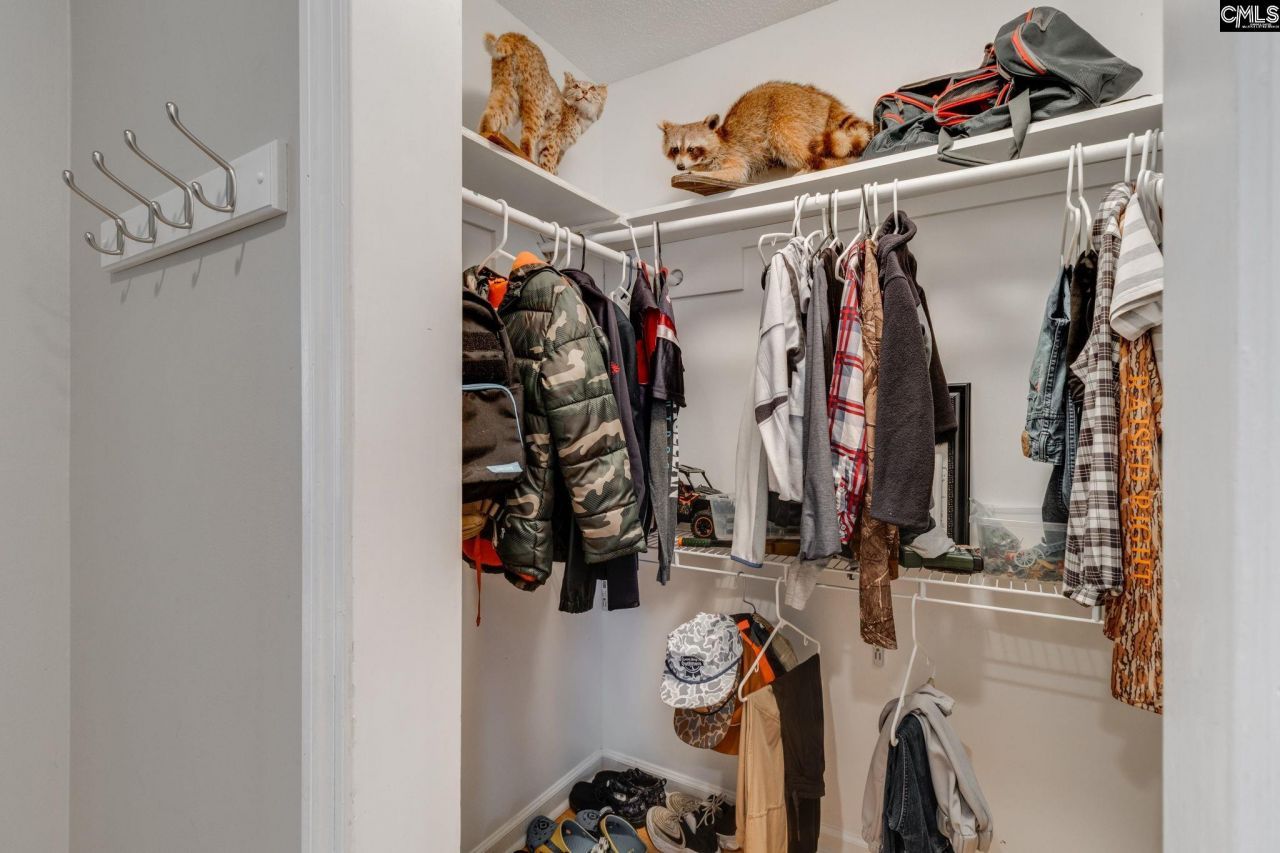 1337 Sunnyhill Drive Photo 25