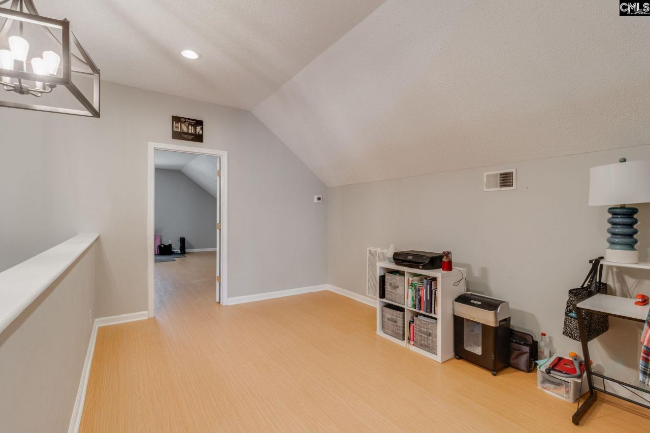 1337 Sunnyhill Drive Photo 26