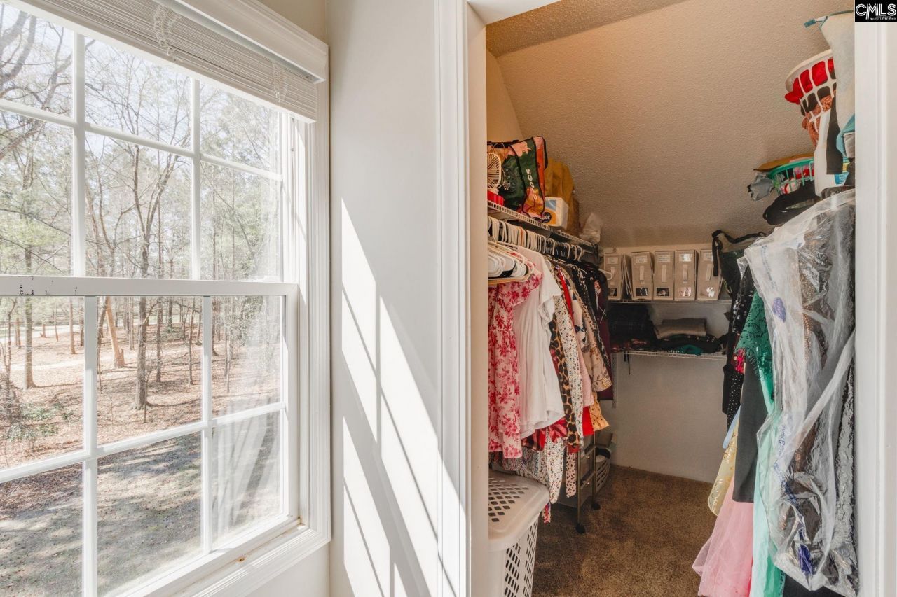 1337 Sunnyhill Drive Photo 32