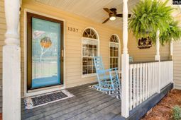 1337 Sunnyhill Drive photo 4