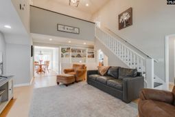 1337 Sunnyhill Drive photo 4