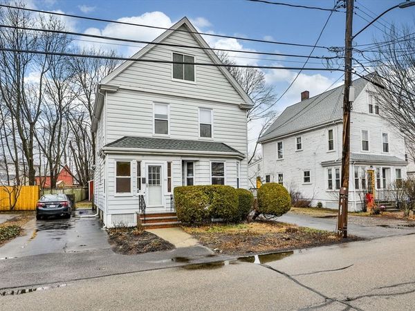 24 Austin St, Milton, MA 02186