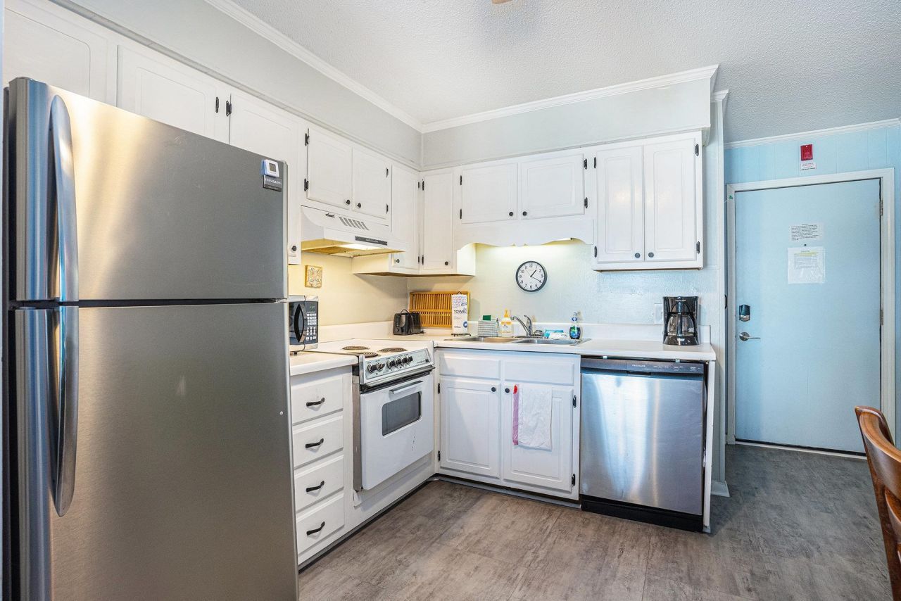 5001 N Ocean Blvd. Photo 9