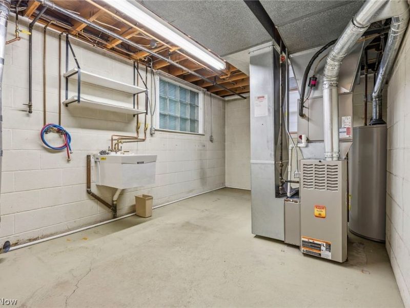 2425 Orchid Street NW, North Canton, OH 44720 Photo 22