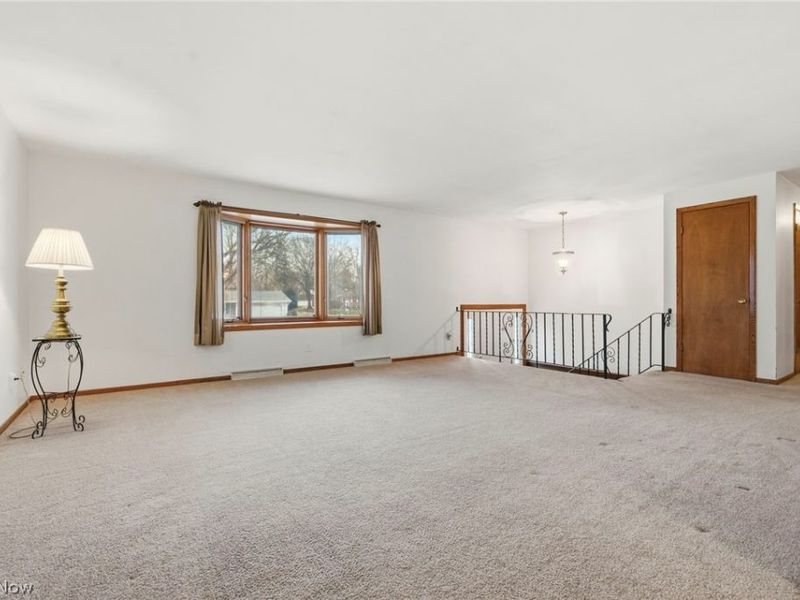 2425 Orchid Street NW, North Canton, OH 44720 Photo 6