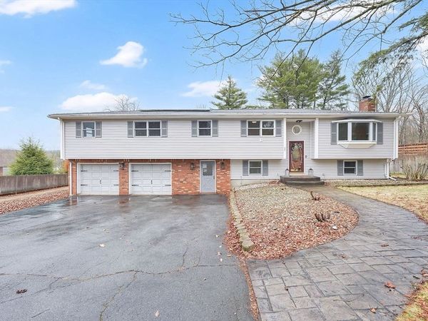 25 Fox Hill Rd, Ludlow, MA 01056