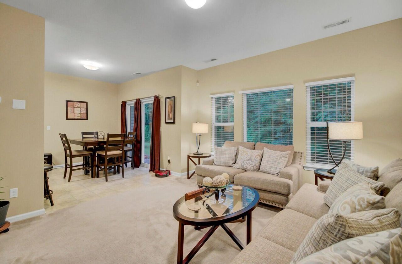 257 Grand Oaks Drive Photo 9