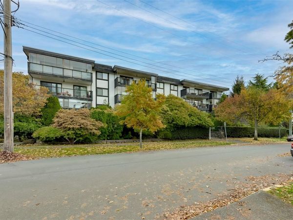 1039 Linden Ave , Unit 302, Victoria, BC V8V 4H3