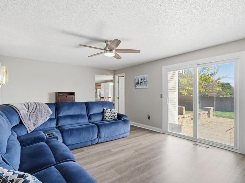 4990 Pegasus Court , Hilliard, OH 43026 Photo 16