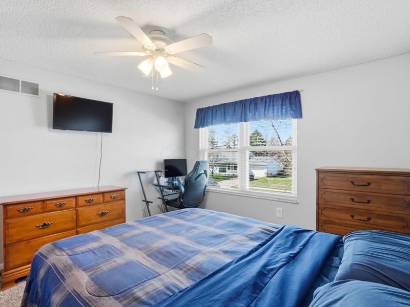 4990 Pegasus Court , Hilliard, OH 43026 Photo 27