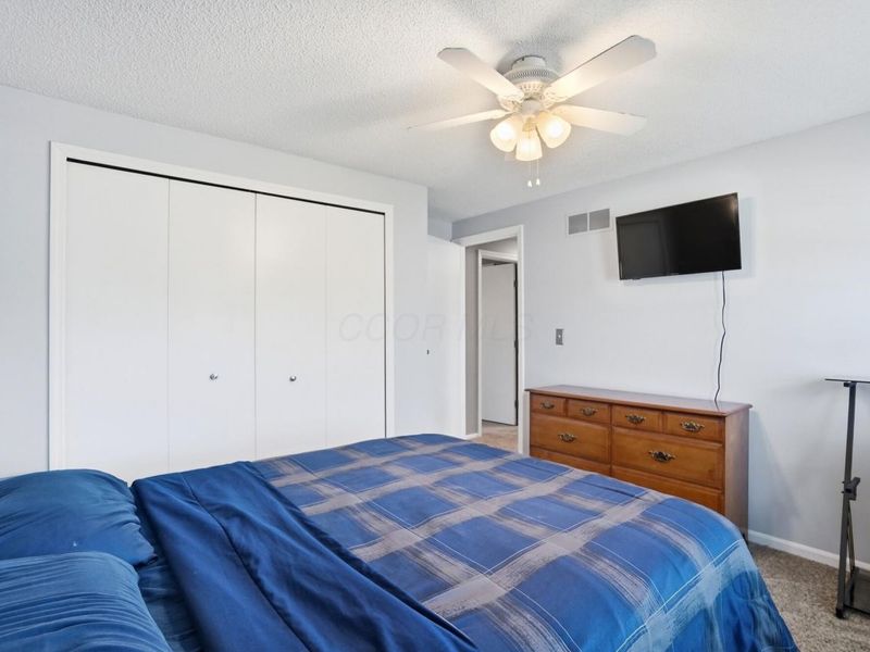 4990 Pegasus Court , Hilliard, OH 43026 Photo 28