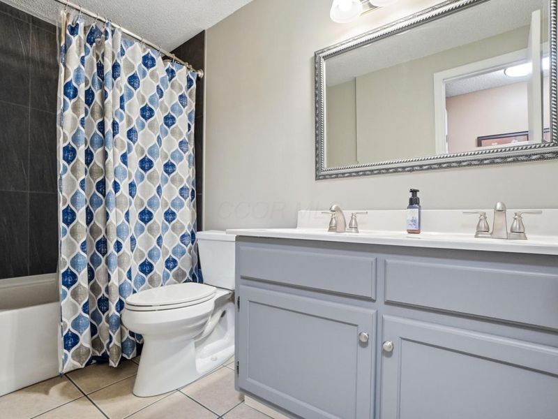 4990 Pegasus Court , Hilliard, OH 43026 Photo 29