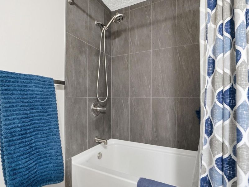 4990 Pegasus Court , Hilliard, OH 43026 Photo 31