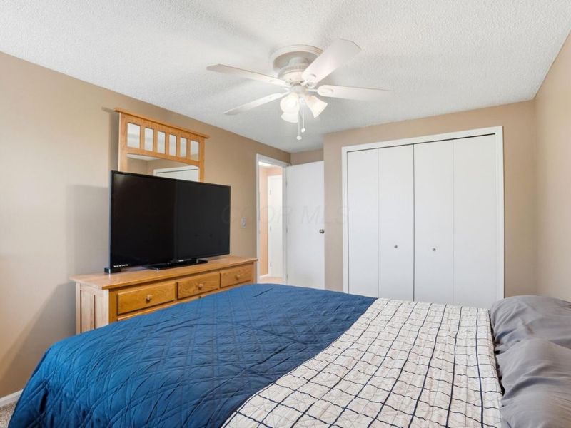 4990 Pegasus Court , Hilliard, OH 43026 Photo 34