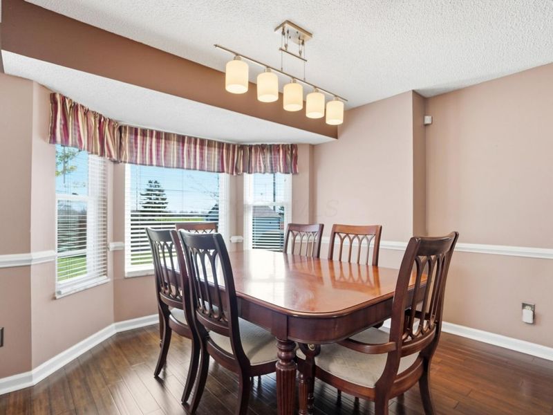 4990 Pegasus Court , Hilliard, OH 43026 Photo 9