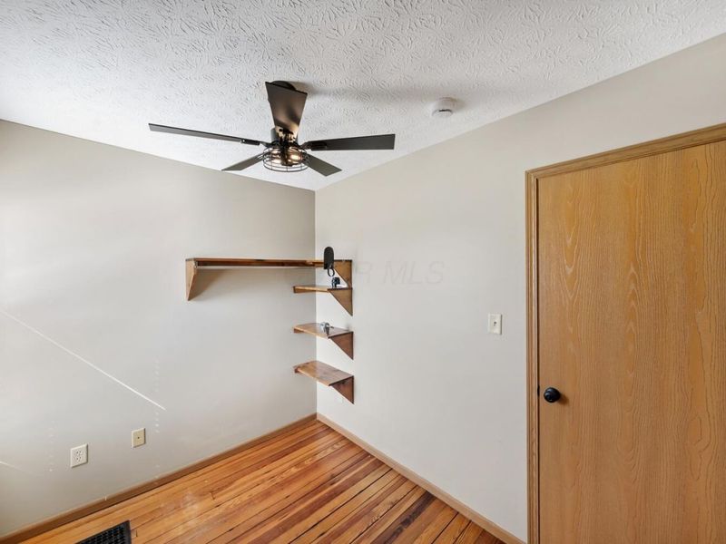 1905 Clifton Avenue , Columbus, OH 43219 Photo 17