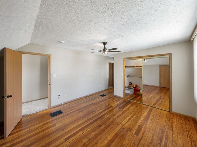 1905 Clifton Avenue , Columbus, OH 43219 Photo 19