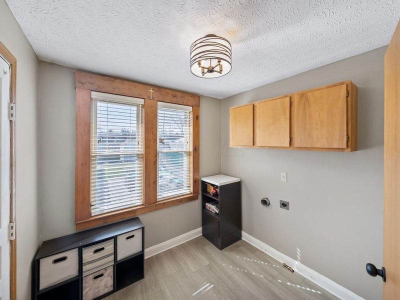 1905 Clifton Avenue , Columbus, OH 43219 Photo 27