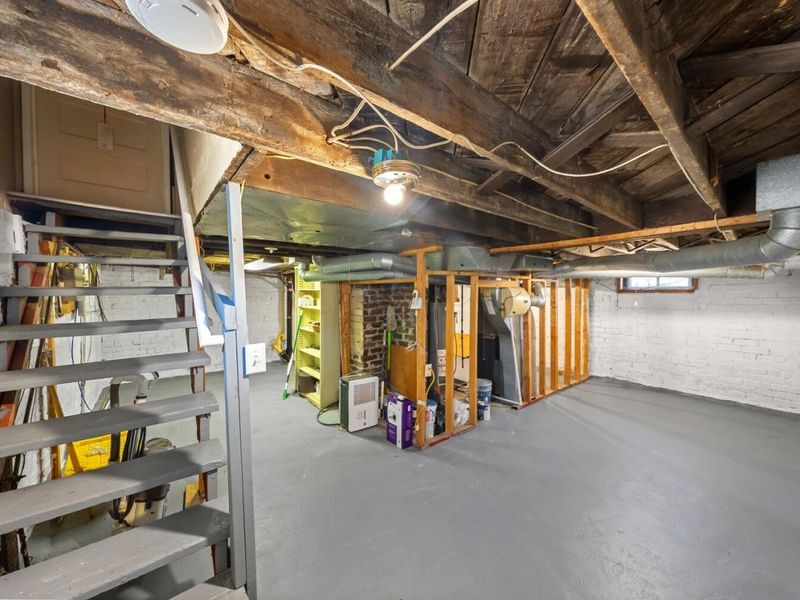 1905 Clifton Avenue , Columbus, OH 43219 Photo 28