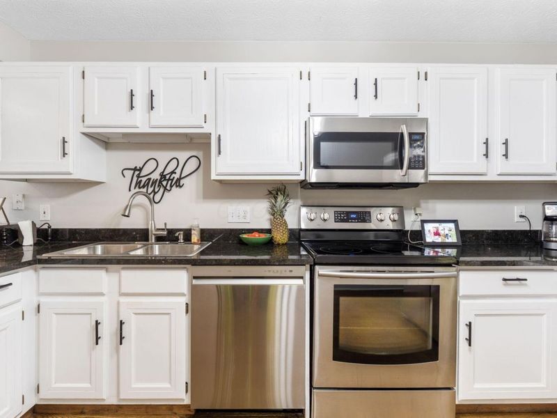 5532 Meadowood Lane , Westerville, OH 43082 Photo 24