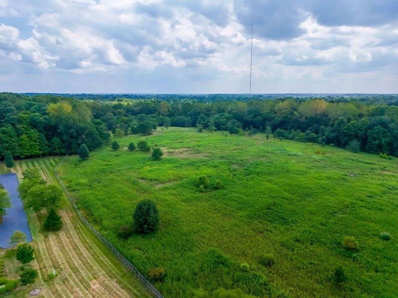 5532 Meadowood Lane , Westerville, OH 43082 Photo 3