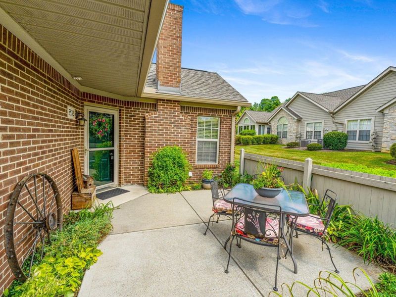 5532 Meadowood Lane , Westerville, OH 43082 Photo 9