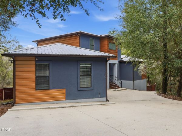 800 Lake Amick Drive, Niceville, FL 32578