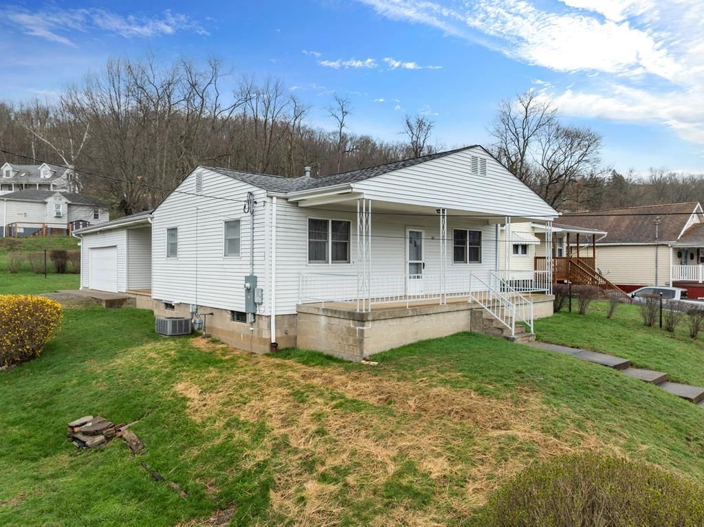 84 N Highland Ave, Moundsville, WV 26041 Main Photo