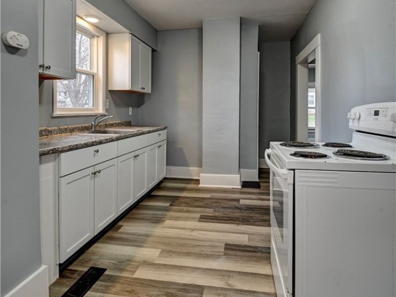 994 Perry Avenue, Barberton, OH 44203 Photo 14