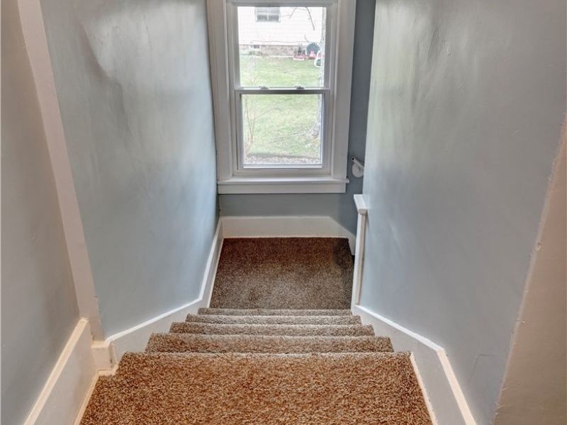 994 Perry Avenue, Barberton, OH 44203 Photo 19