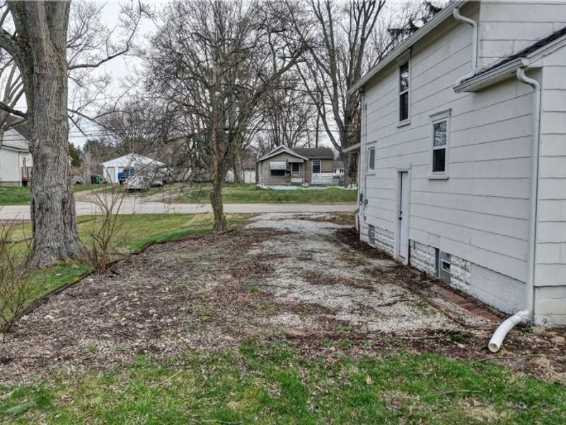 994 Perry Avenue, Barberton, OH 44203 Photo 34