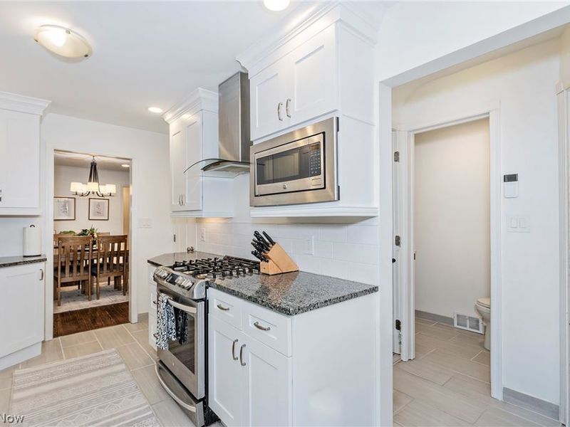 16237 Forest Hills Boulevard, Cleveland Heights, OH 44112 Photo 18