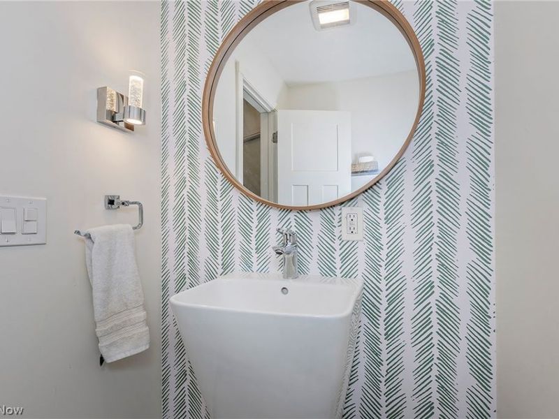 16237 Forest Hills Boulevard, Cleveland Heights, OH 44112 Photo 19