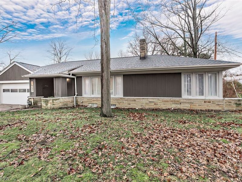 16237 Forest Hills Boulevard, Cleveland Heights, OH 44112 Photo 3