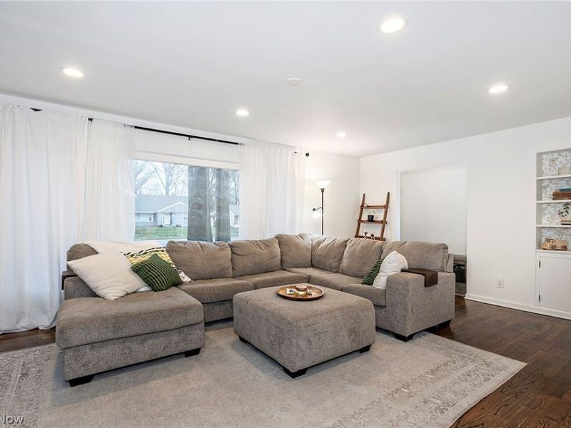 16237 Forest Hills Boulevard, Cleveland Heights, OH 44112 Photo 7